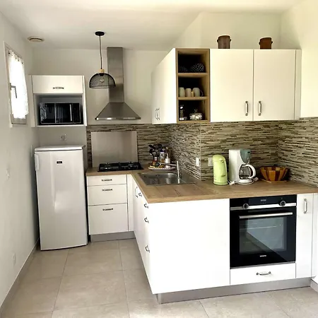 Villa Maison 5 Pieces Calme Proche Avec Jardin, Animaux Acceptes - Fr-1-479-186 *